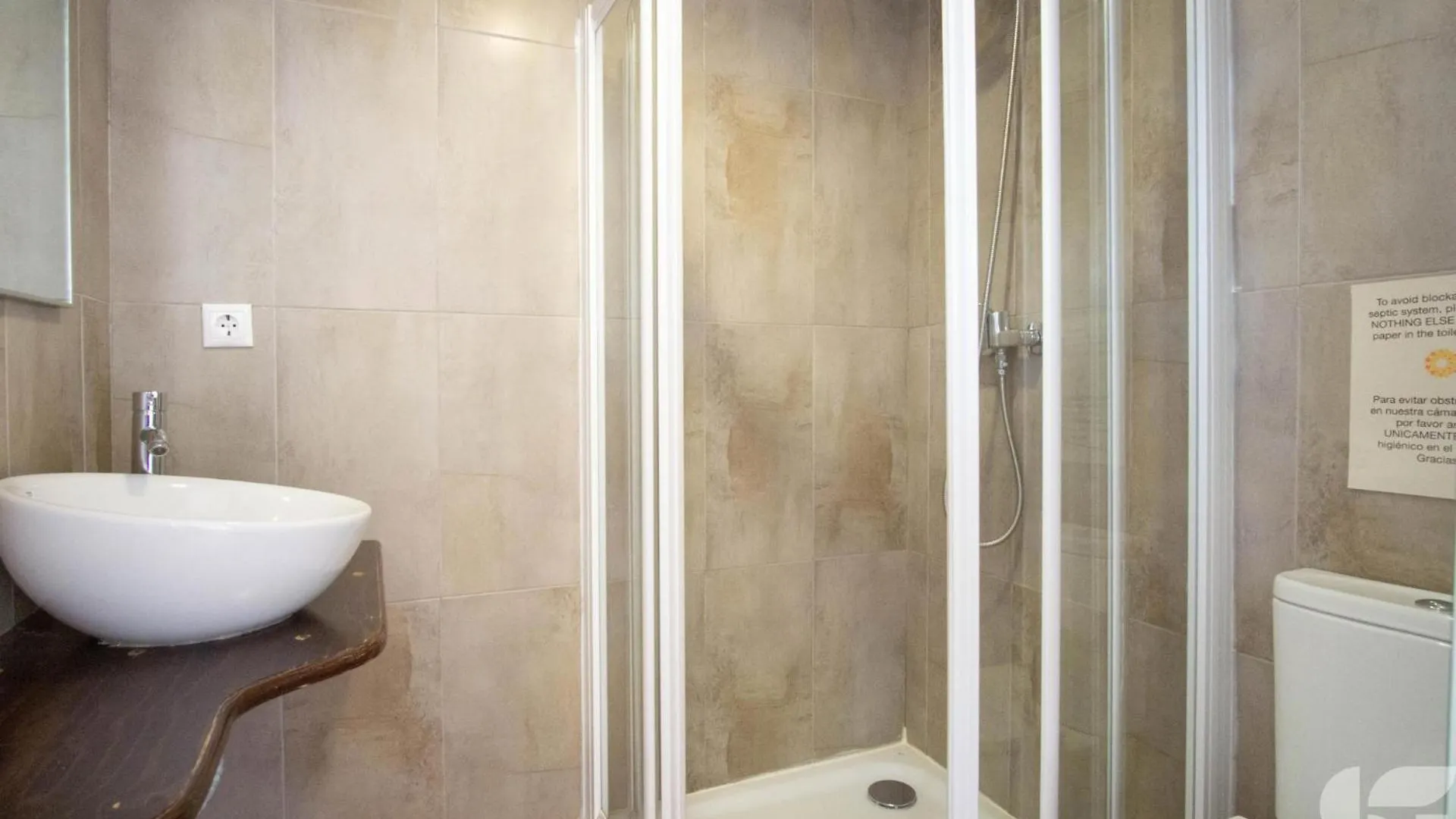 La Fuente Retreat Hotel Lecrin Guest house